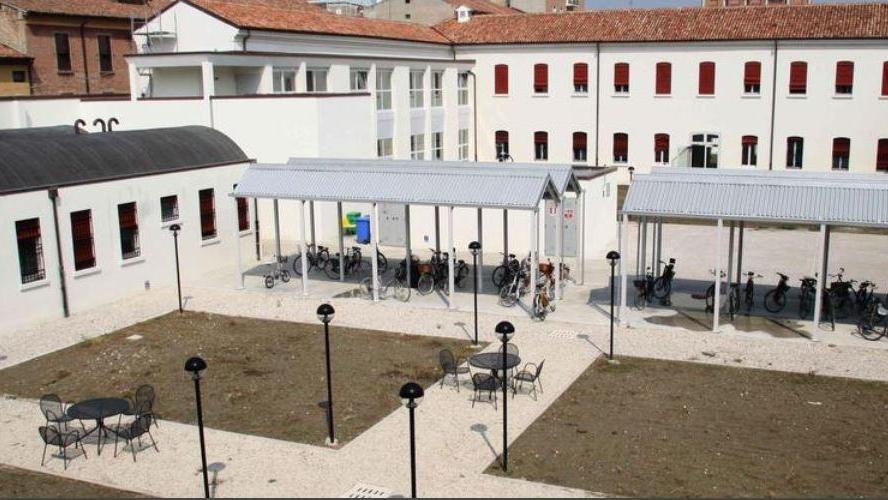 Ferrara, esami scritti da casa e controllori in aula: la chiamata di Unife non piace ai sindacati