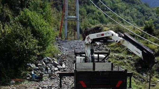 Vagli, sequestrati 337.000 euro all'ex sindaco Puglia. E spuntano le valigette piene di soldi