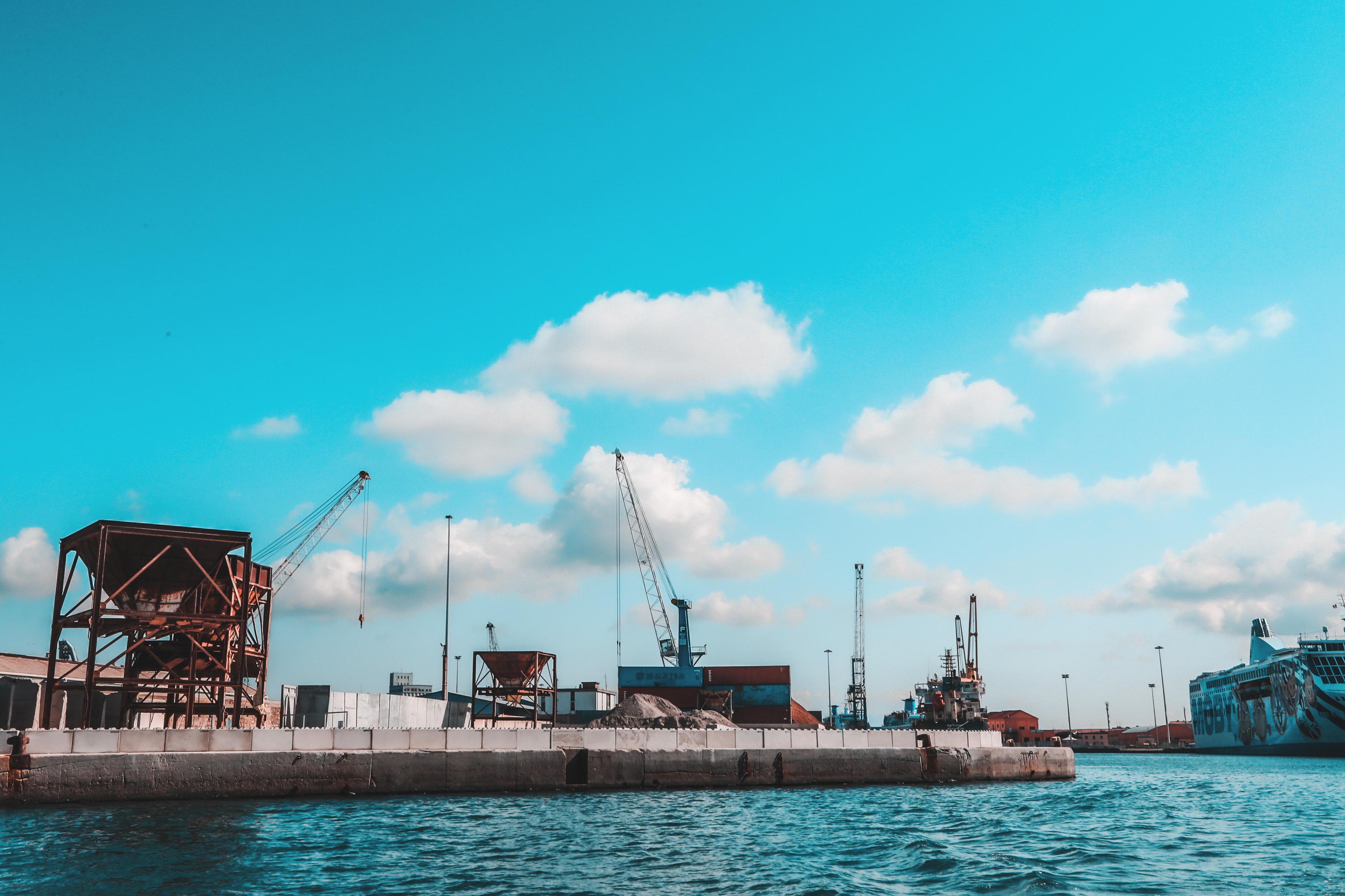 Il porto di Livorno rischia di perdere un bel po' di soldi