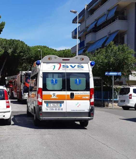 A fuoco un materasso in una casa 