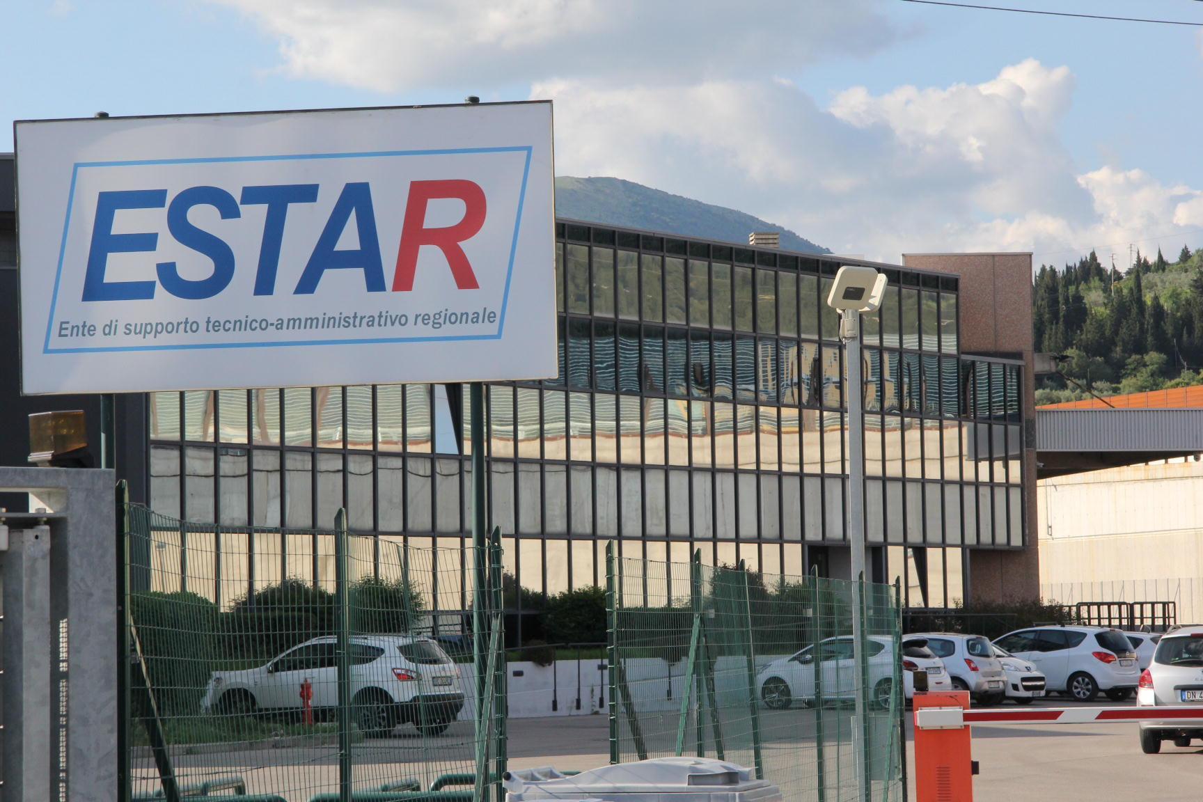 Scandalo ventilatori Covid: la trattativa nel mirino e le accuse ai tre indagati 