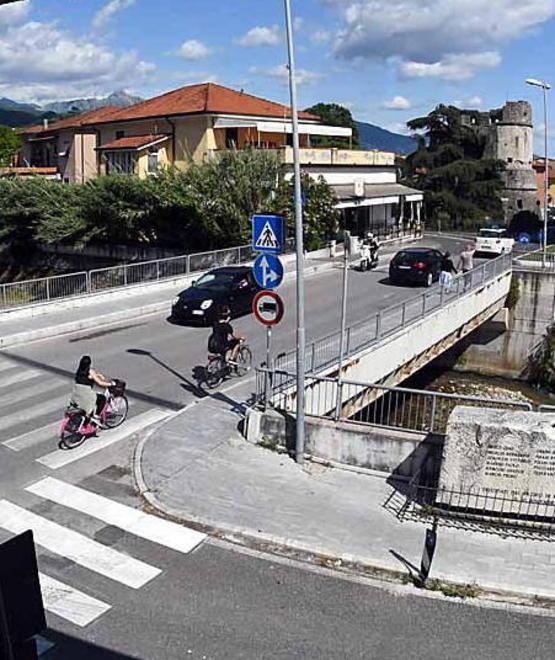 Il ponte di via Giovan Pietro ad Avenza