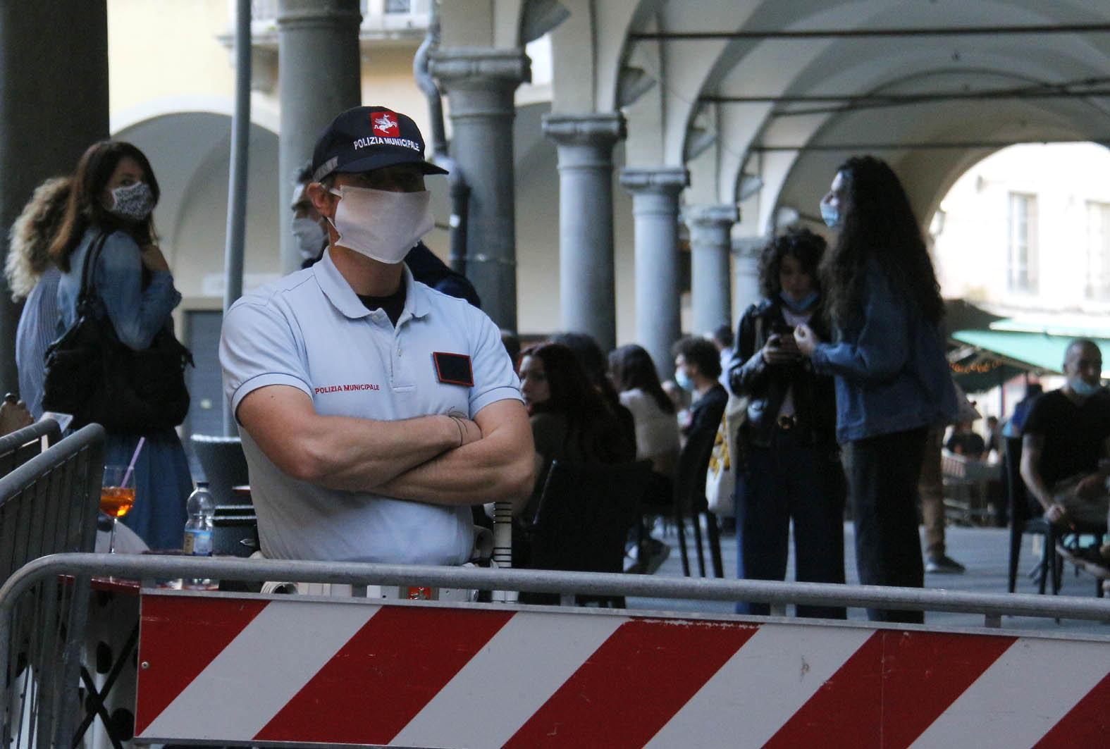 I controlli in piazza delle Vettovaglie a Pisa (Danilo Renzullo/Muzzi)