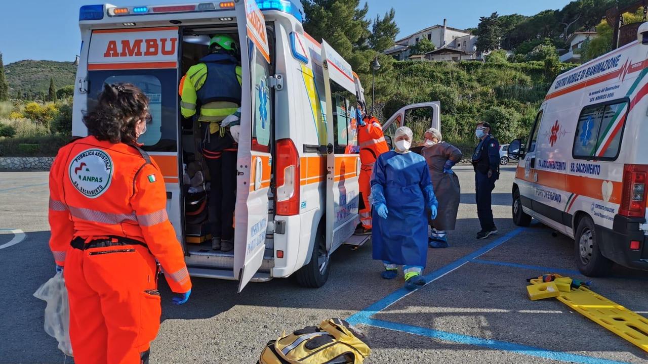 Cade in un dirupo, capoliverese di 59 anni trasferito a Siena col Pegaso