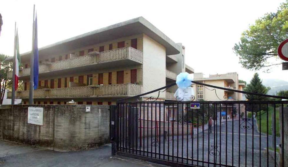 «Riaprite i centri diurni per i malati di Alzheimer Noi familiari abbandonati»