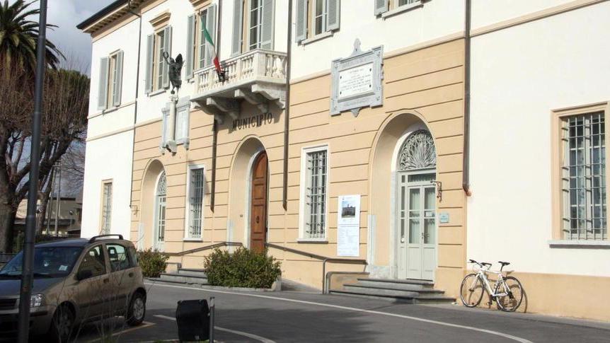 Genitori protestano contro l’aumento delle rette scolastiche