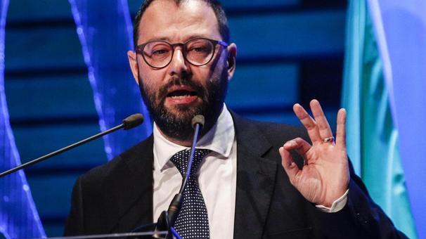 Rossi spinge per l’ingresso del Governo nel capitale