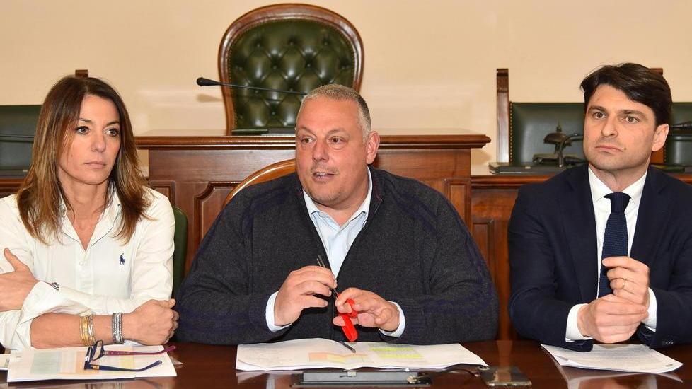 Tari, la scadenza è rinviata Si lavora a riduzioni in bolletta