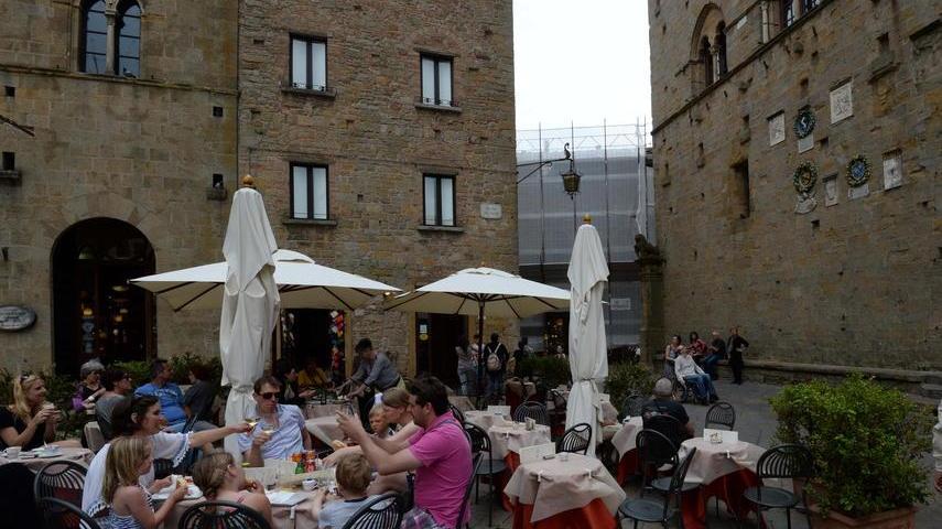 Misure anti crisi: la giunta cancella la tassa di soggiorno