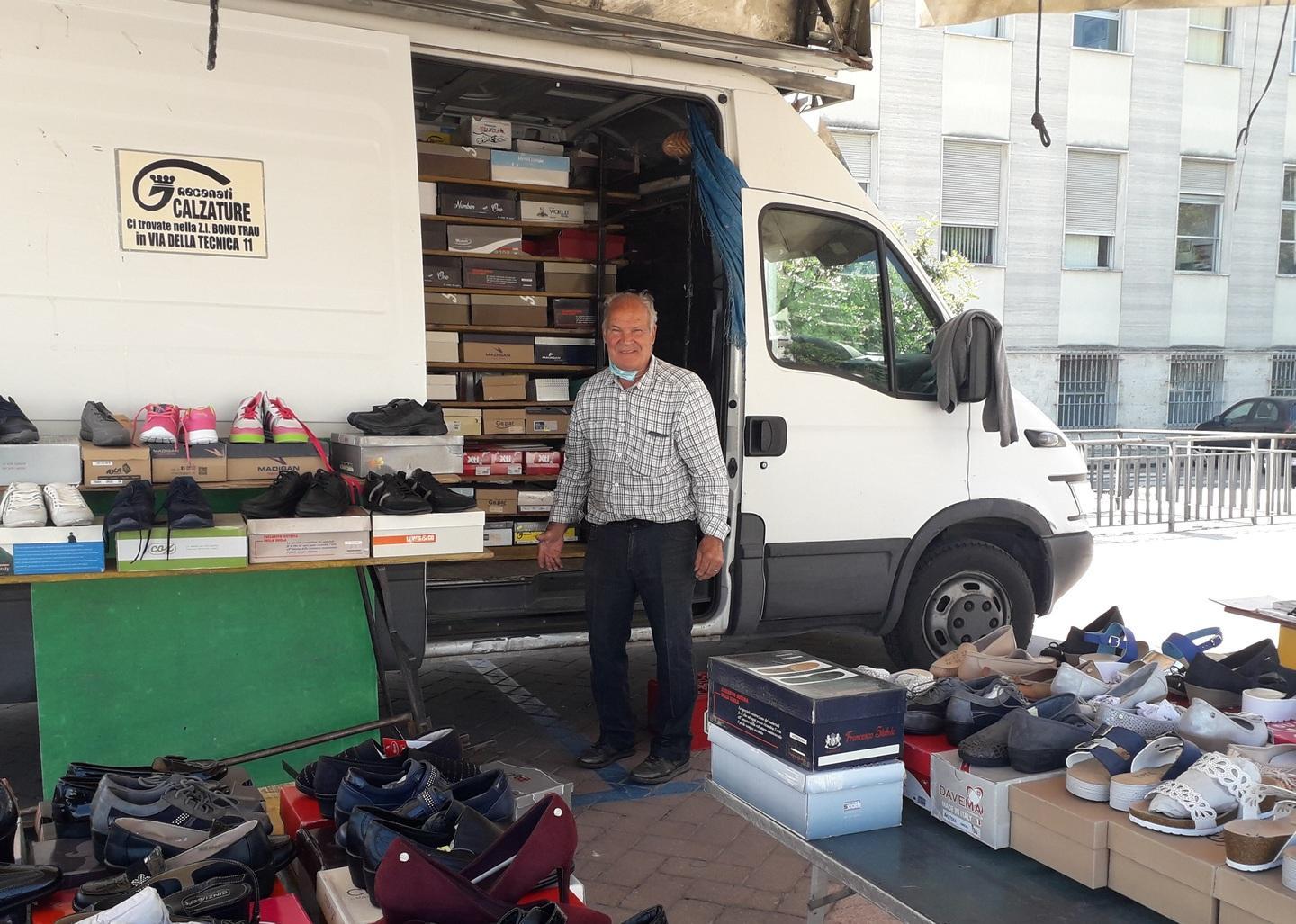 «Spostateci o qui chiude tutto» 