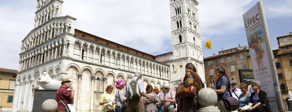 Tutti gli hotel scelgono di riaprire i battenti ma l’incognita resta: «In arrivo tempi duri» 