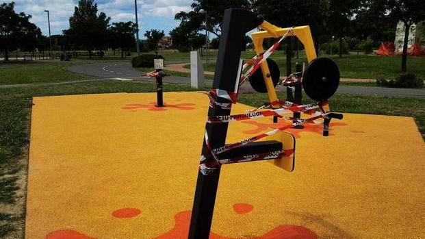 Di nuovo chiusi i giochi al parco Giotto: blitz della municipale