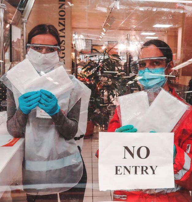 Oltre cento edicole in Versilia potranno distribuire gratis le mascherine 