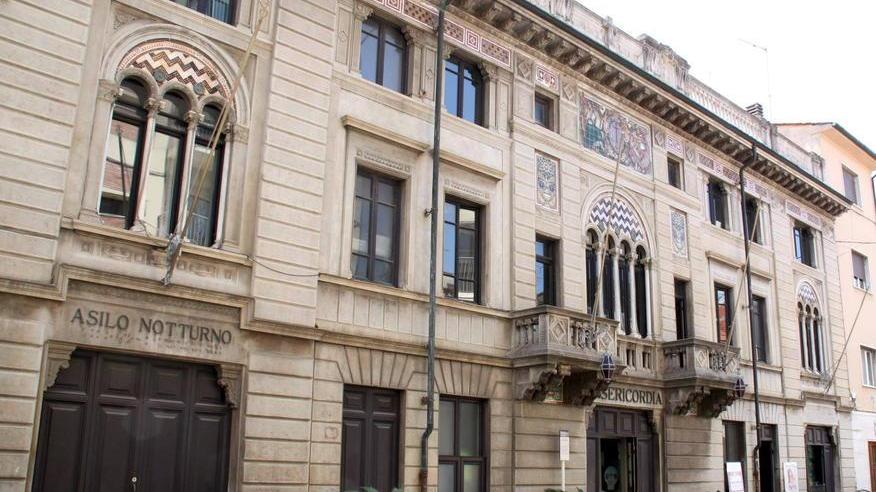 Quel testamento conteso che blocca aiuti per i bisognosi