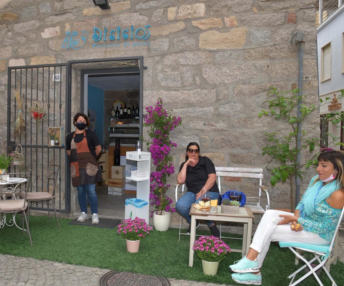 Nel centro storico cresce la fiducia «Servono i turisti, speriamo nell’estate»