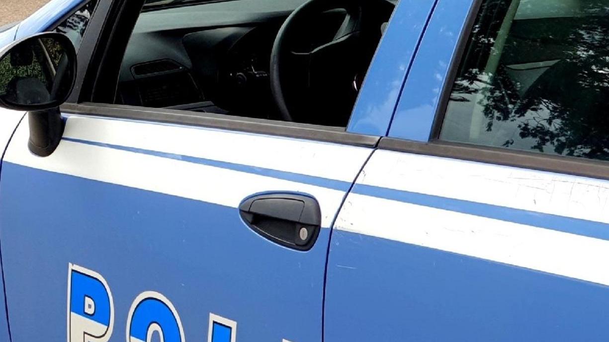 Violenza di genere, due 50enni nei guai