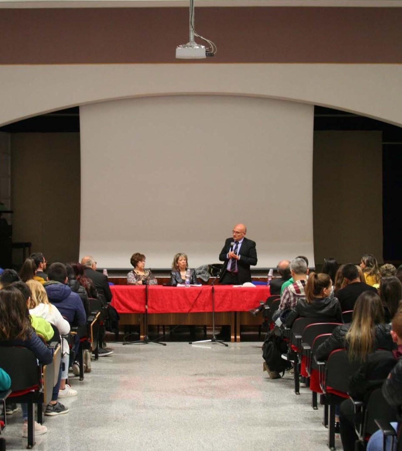 Ai “Colloqui fiorentini” podio in rosa del Galilei 