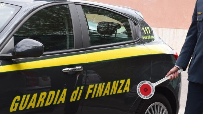 Frode e contrabbando nel settore dei carburanti: arresti e sequestri milionari
