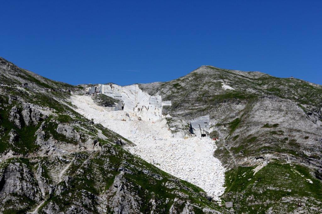 Disavventura per tre escursionisti sulle Apuane