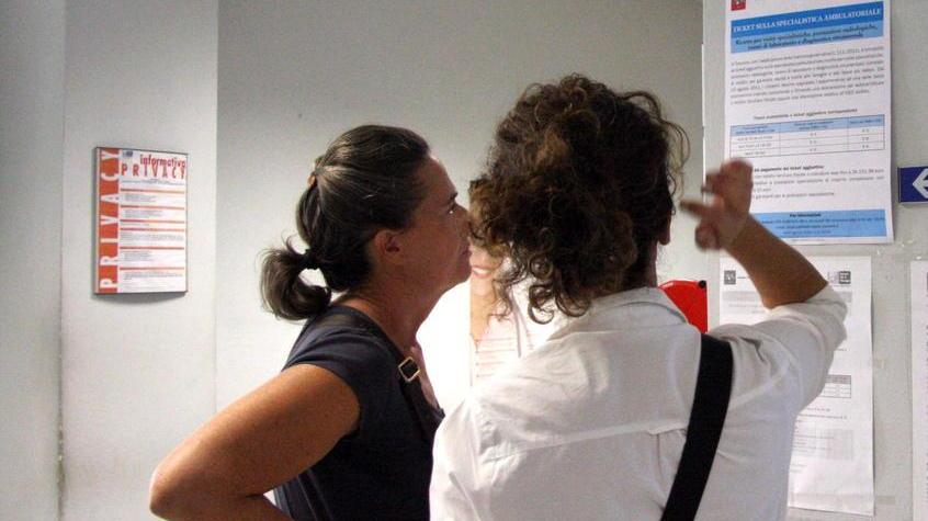 Ripartono i prelievi, ma con troppi disagi: l'Asl potenzierà il servizio