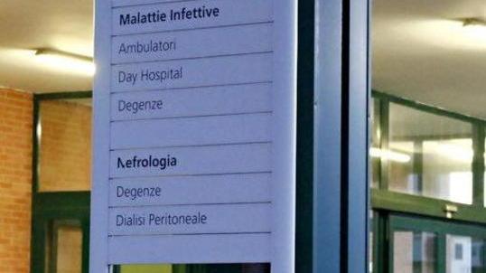 Pensionato positivo al covid trasferito in Rianimazione