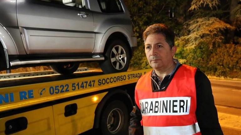 Travolge con l’auto due carabinieri fermi a rilevare un incidente sulla 63