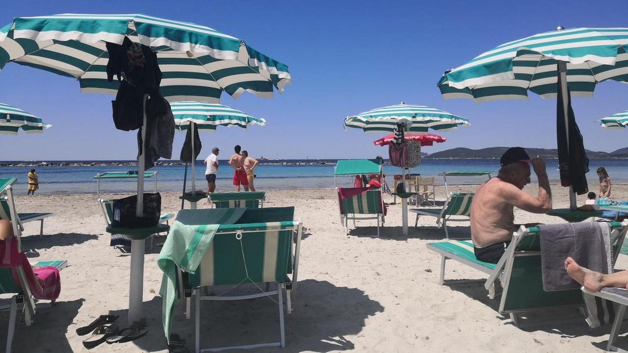 In Sardegna aprono gli stabilimenti balneari, partenza tra luci e ombre