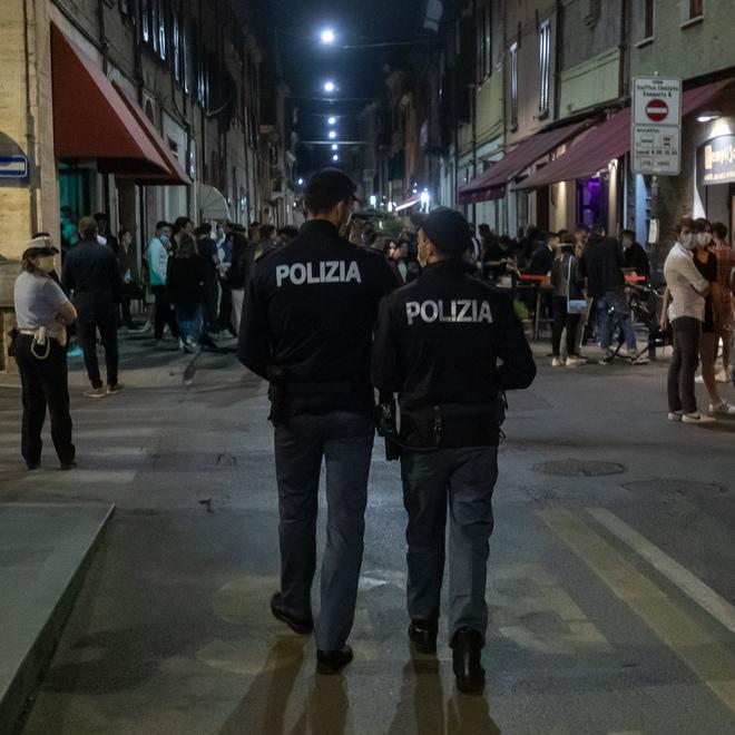 Il documento della Regione: dieci nuove regole per la movida. Ma a decidere saranno i sindaci 