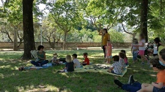 Bambini al parco, la Cisl accusa la maestra: "Fa passare le colleghe per vagabonde"