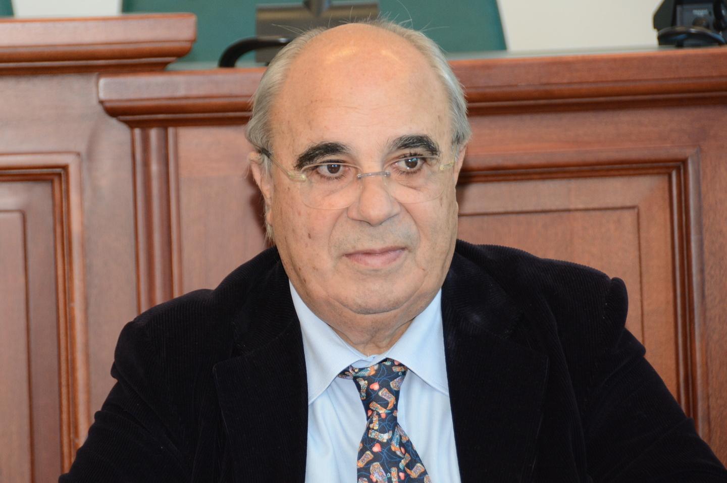 Il sindaco: «Sul Puc il consigliere Idini è piuttosto confuso»