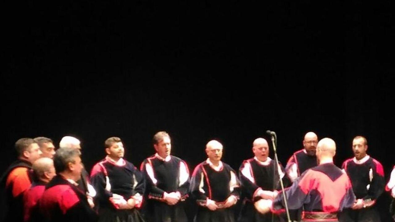 I cori sardi sono ancora a voce spenta: «Serve un protocollo, fateci cantare»