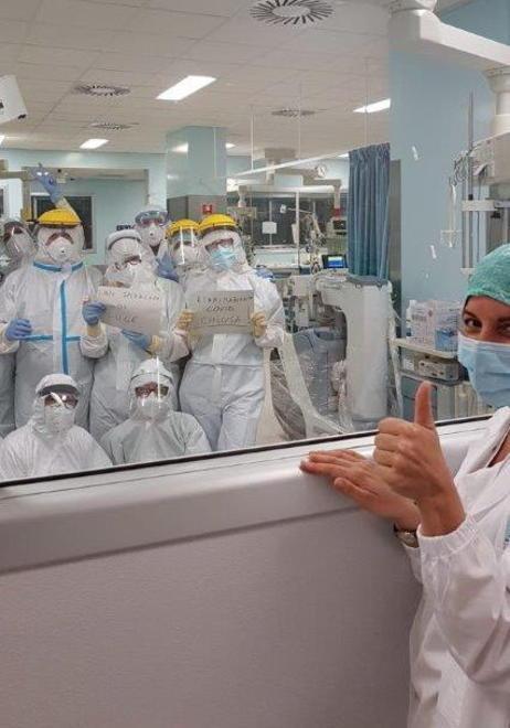 Gli operatori della Rianimazione Covid chiudono il reparto dopo le dimissioni dell’ultima paziente