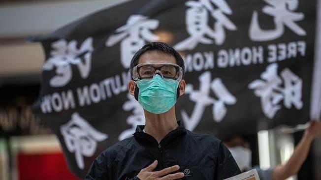 Cina a Gb, basta interferenze su HK