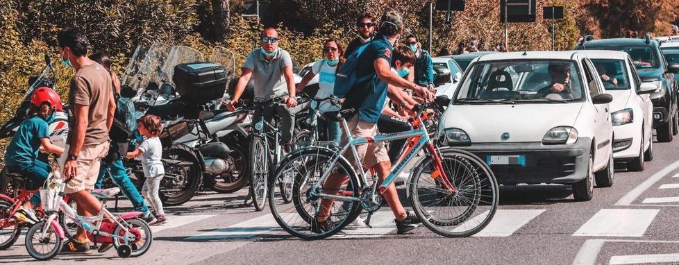 Dai Quattro Mori alle periferie Il Comune accoglie le idee dei ciclisti 