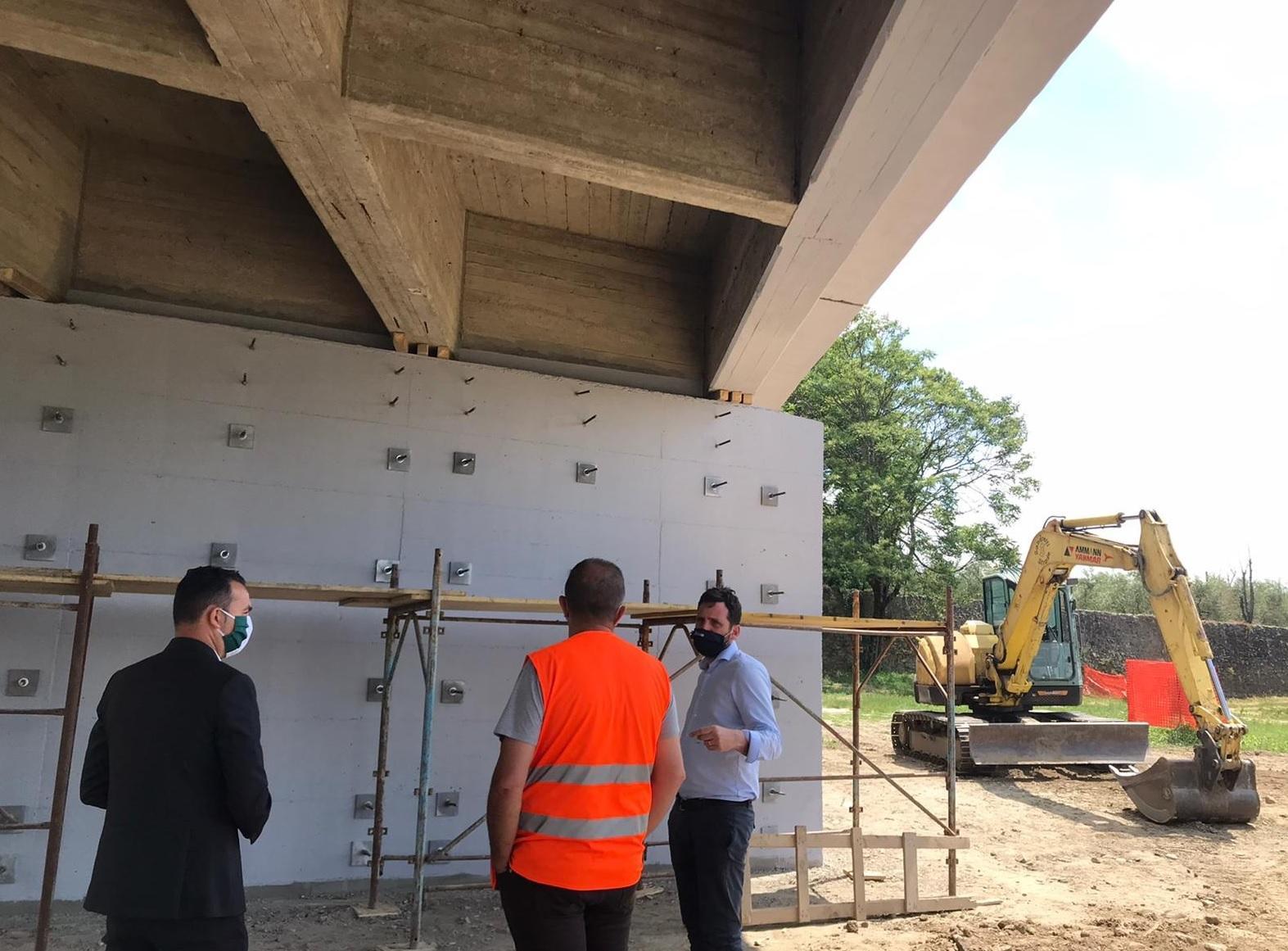 Finiti i lavori dell'Anas, ha riaperto il ponte sull'Ombrone a Capostrada