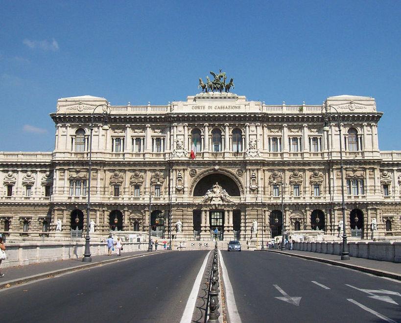 Accusato di usura, la Cassazione conferma la confisca 