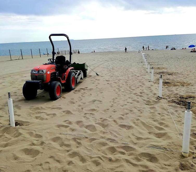 Luminara sulla spiaggia al Bagno degli Americani 
