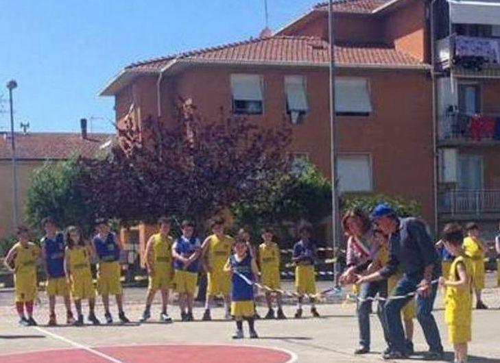 Il Comune affida l’utilizzo di due campini da pallacanestro 