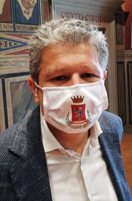 Il Covid non ferma la movida estiva Lo Chalet dei giovani verso la riapertura 