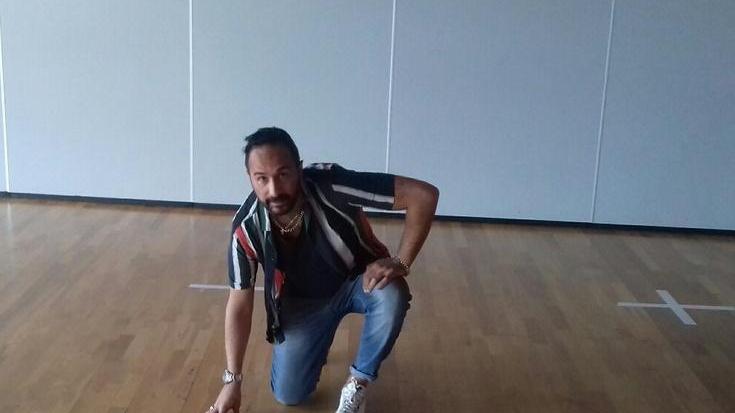 Nella scuola di latino-americano si balla ognuno per conto suo