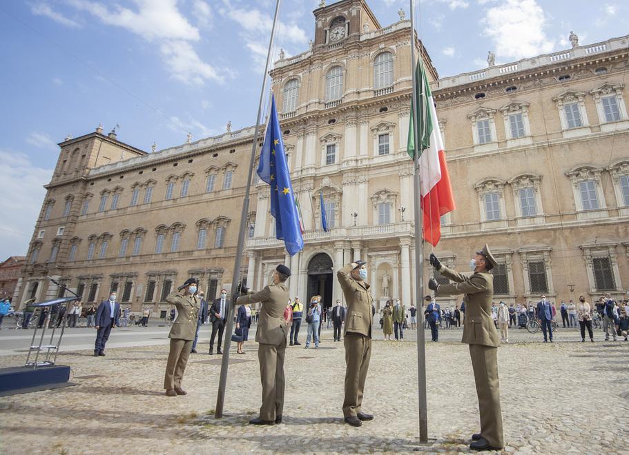 «Un 2 giugno di speranza Serve lo spirito del 1946» 
