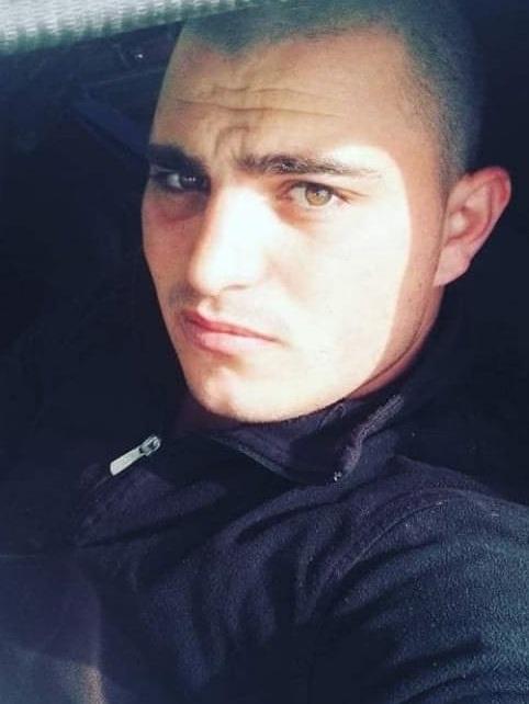 Bono, rose bianche per l’ultimo saluto a Giampietro 