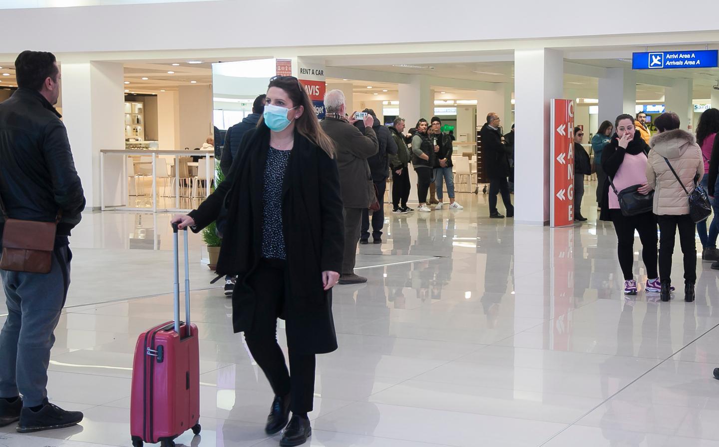 Termoscanner e controlli all’aeroporto da oggi si vola 