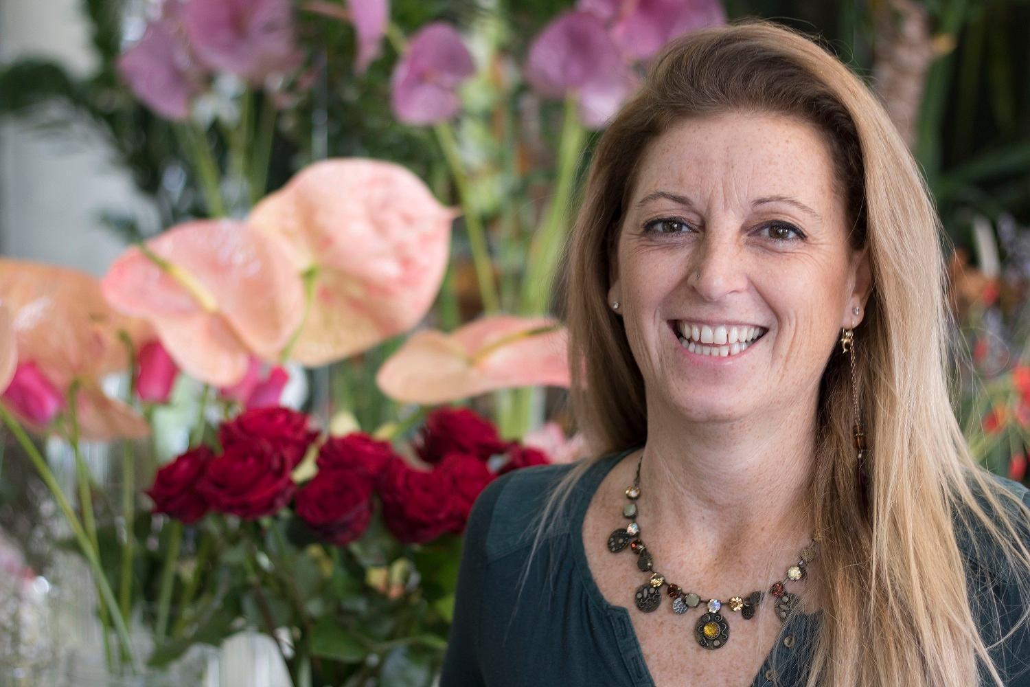 Giovanna Ghezzani, presidente dei fioristi di Confcommercio, volata in cielo a 47 anni per una malattia