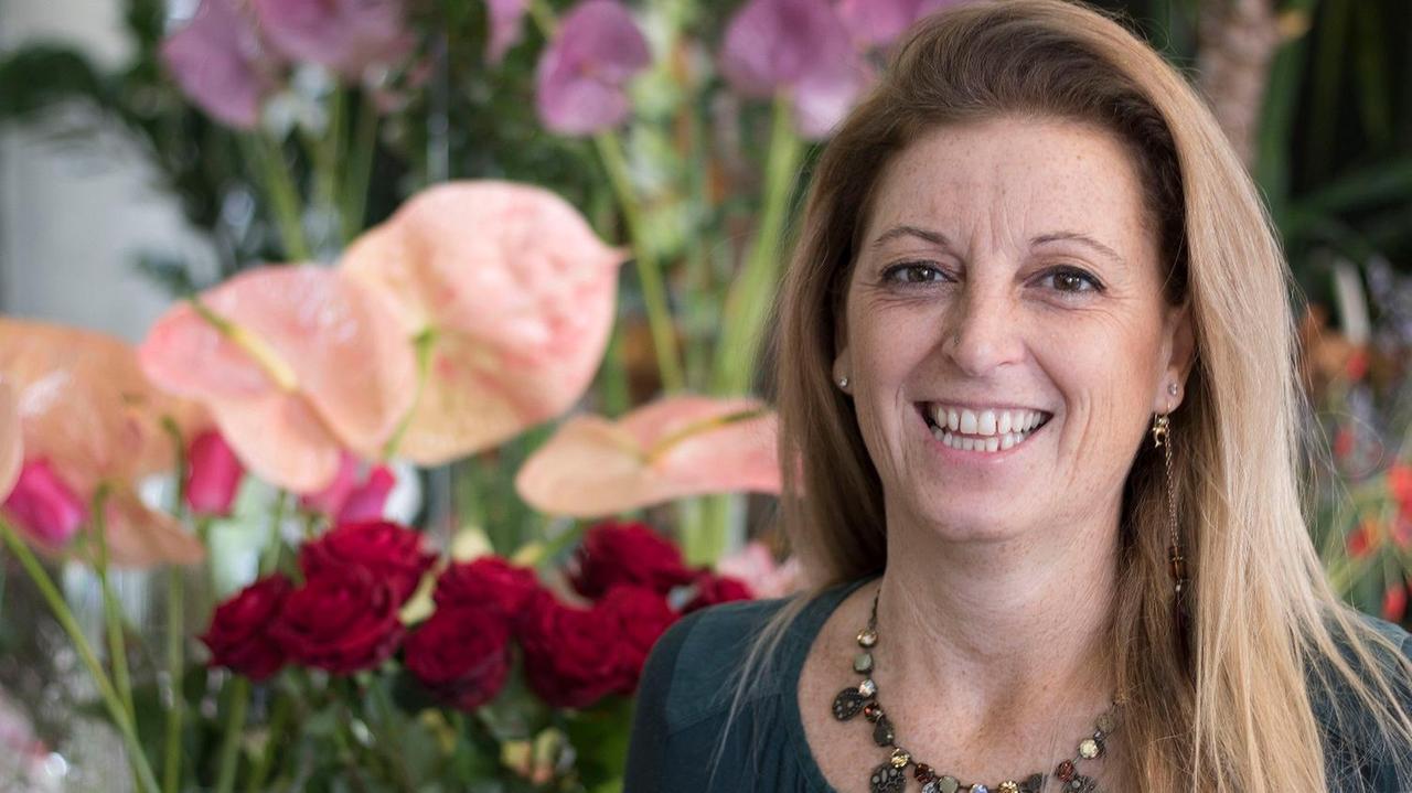 Giovanna Ghezzani, presidente dei fioristi di Confcommercio, volata in cielo a 47 anni per una malattia