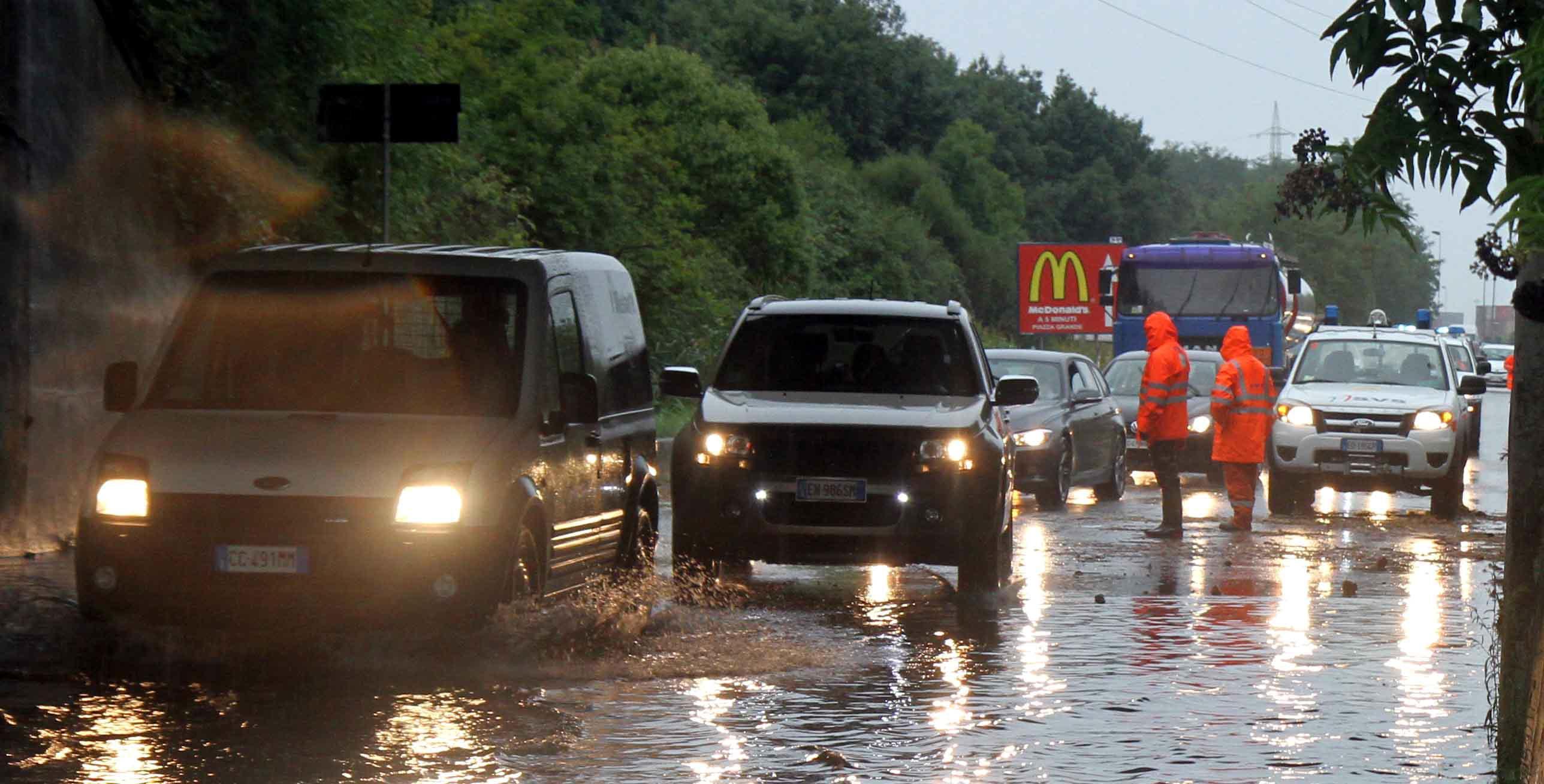 Maltempo, forti temporali su Livorno: scatta l'allerta arancione 