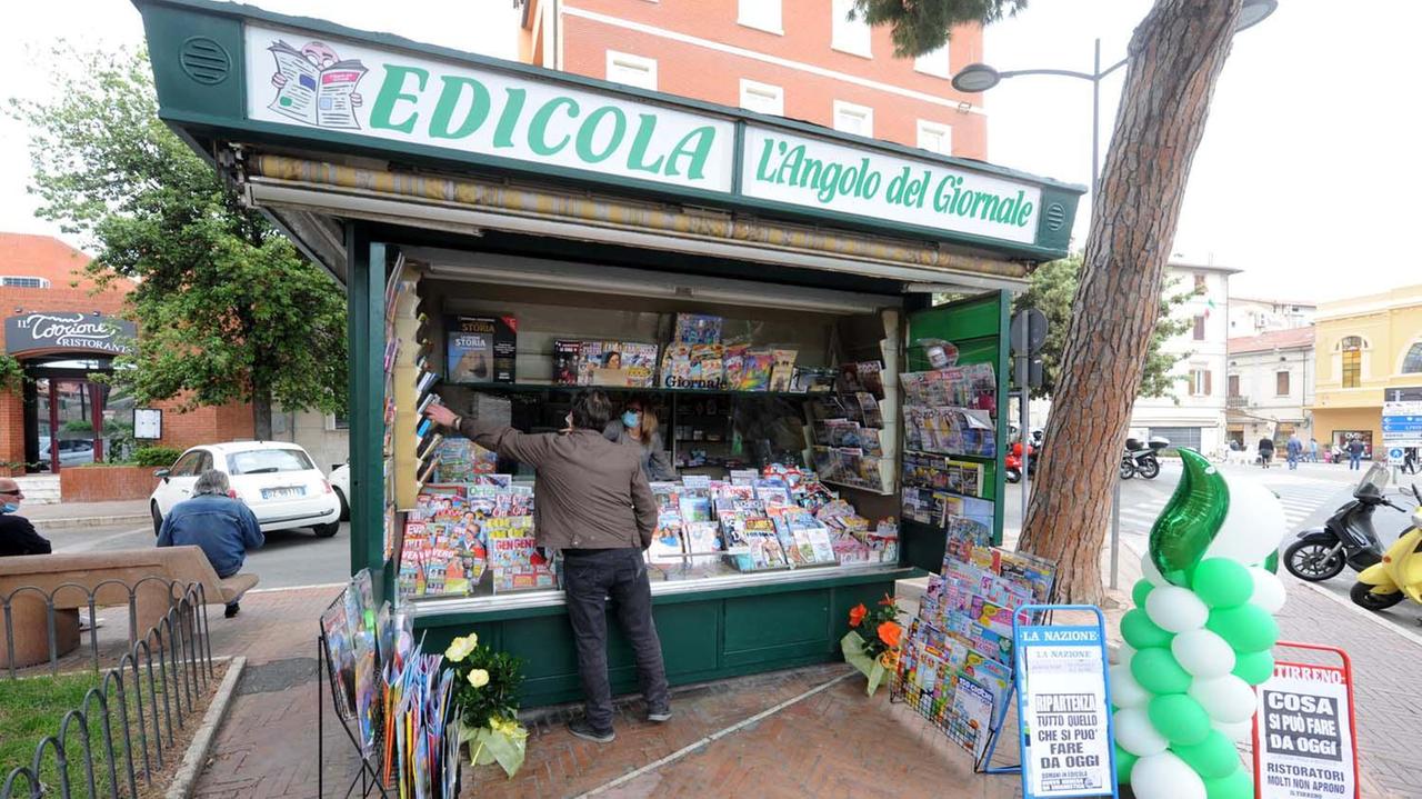 Mascherine in edicola, gratis 10 pezzi: ecco dove in Val di Cornia e all'Elba