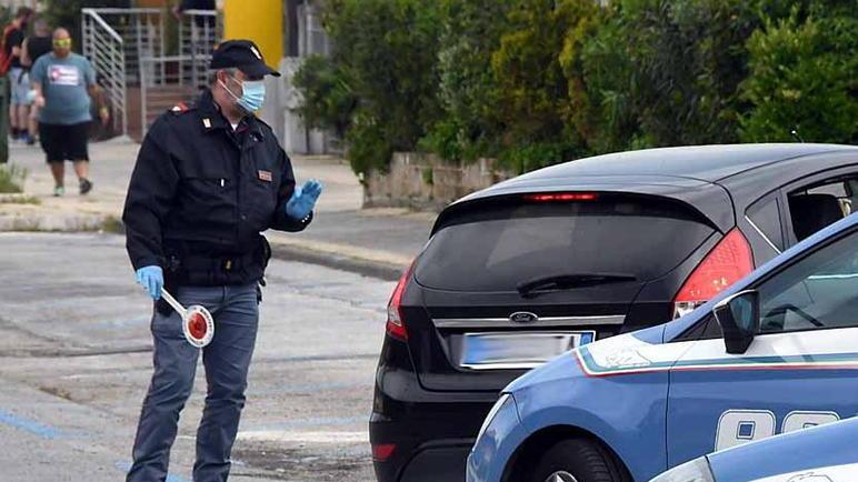 In tre fermati e denunciati per possesso di droghe
