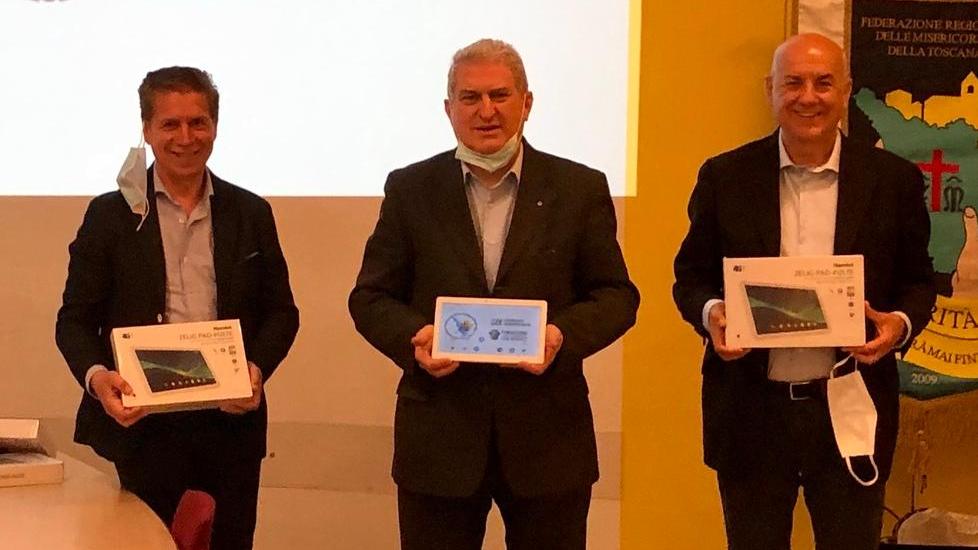 Donati 300 tablet alle Misericordie per case di riposo e centri disabili