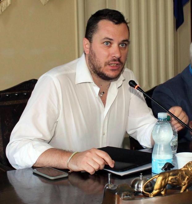 Prorogata un anno la gestione delle strisce blu 